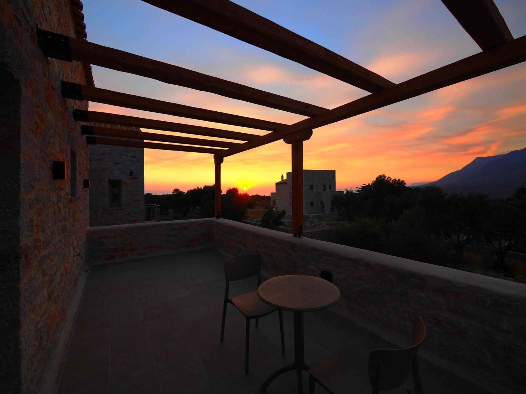Terra Di Pietra Exclusive Suites & Apartments Areopoli Exteriér fotografie