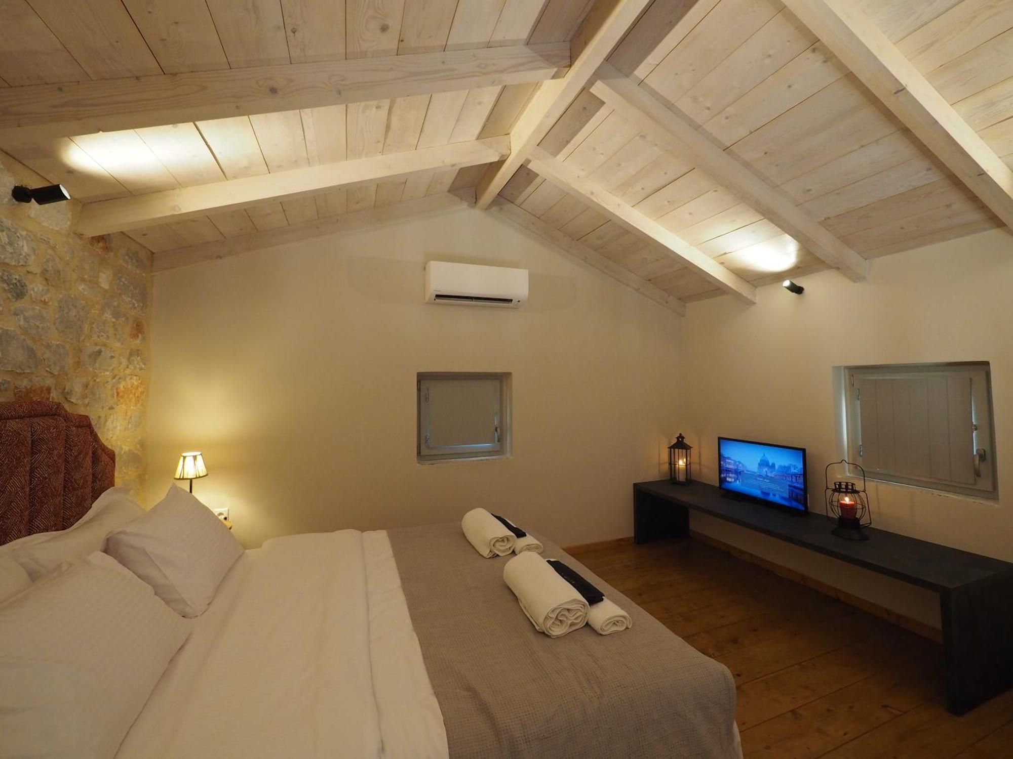 Terra Di Pietra Exclusive Suites & Apartments Areopoli Exteriér fotografie