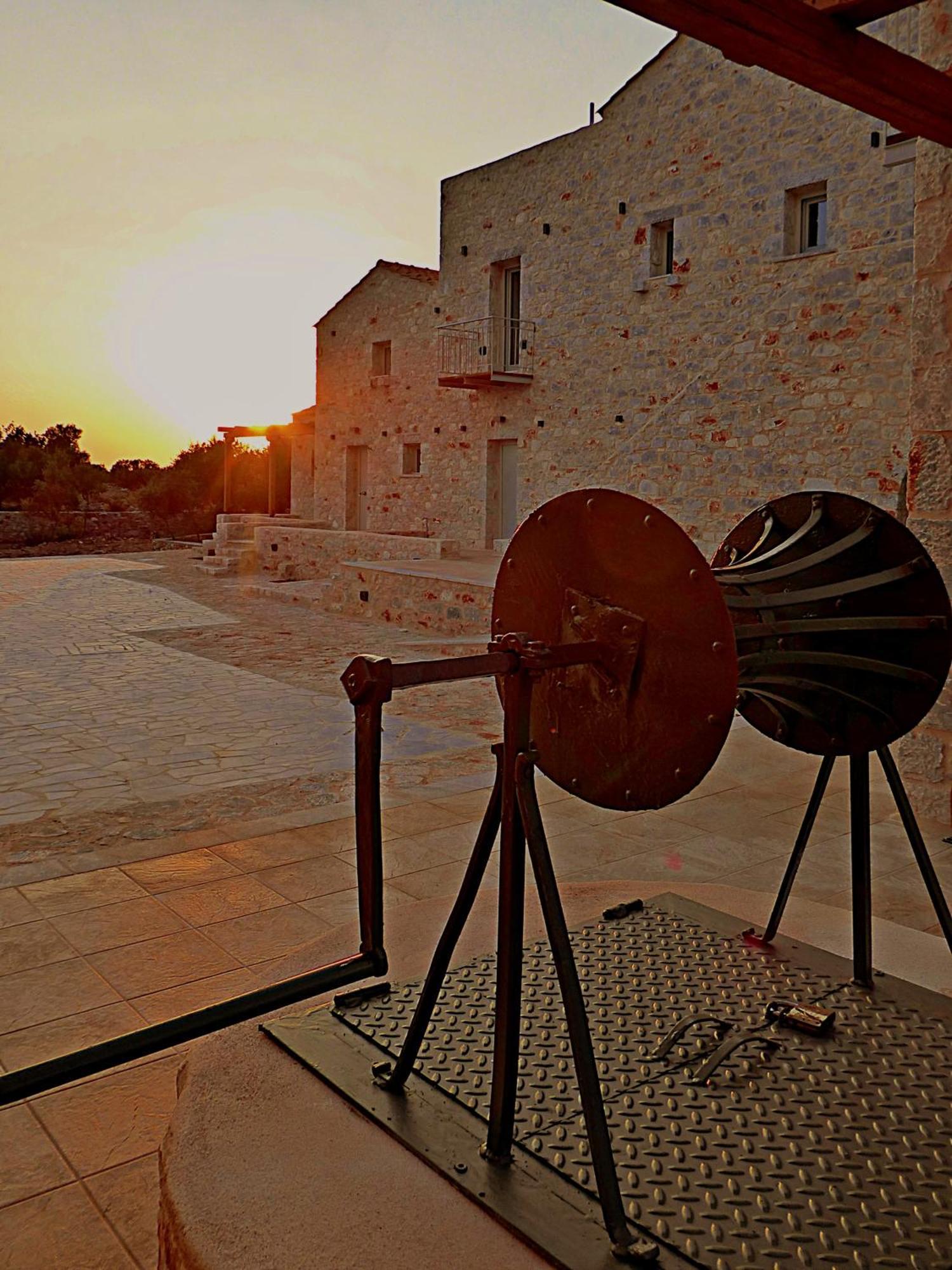 Terra Di Pietra Exclusive Suites & Apartments Areopoli Exteriér fotografie