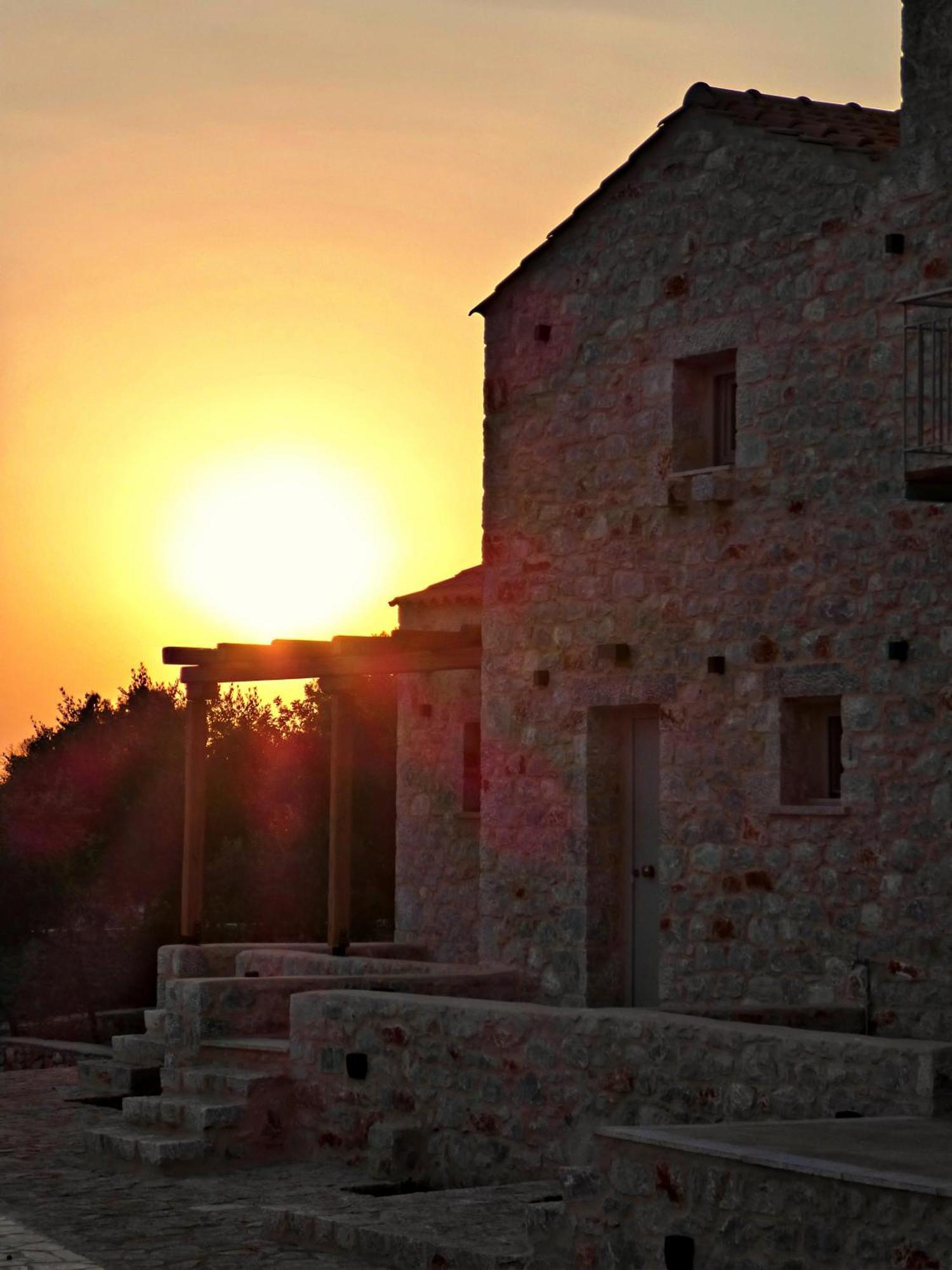 Terra Di Pietra Exclusive Suites & Apartments Areopoli Exteriér fotografie