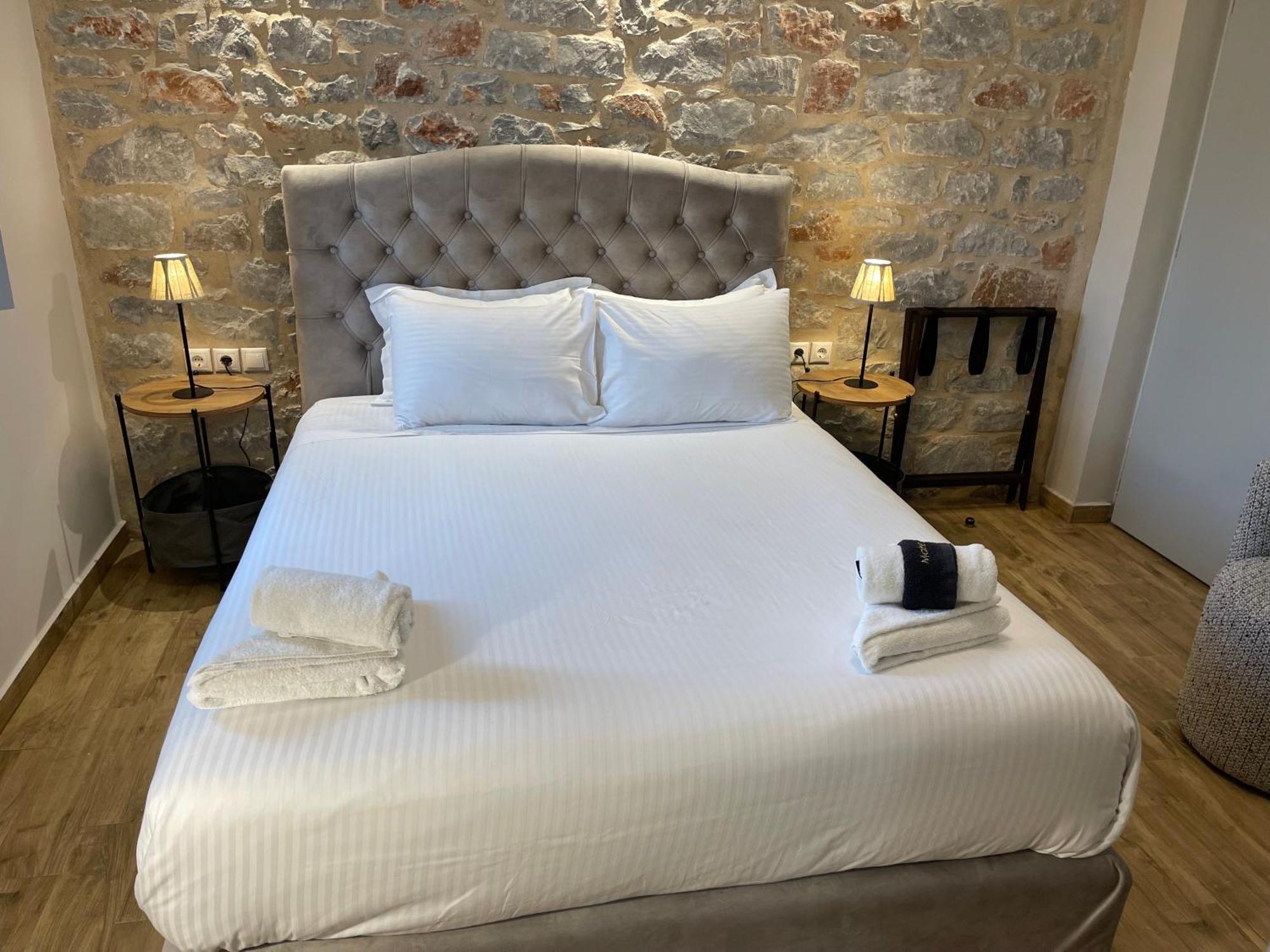 Terra Di Pietra Exclusive Suites & Apartments Areopoli Exteriér fotografie